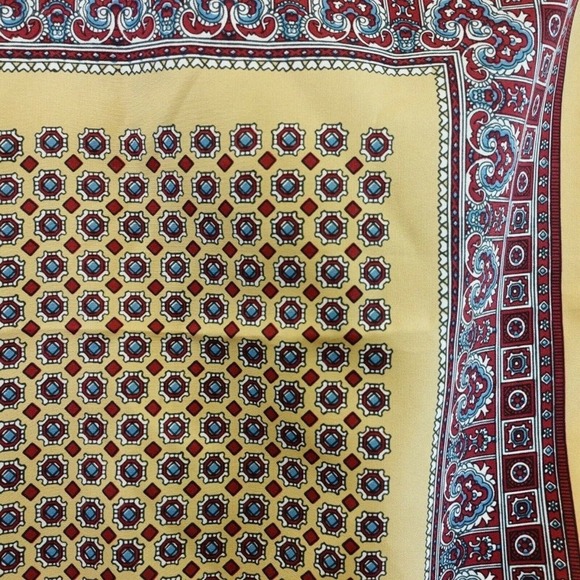 Paisley Handkerchief Scarf THE SPECIALTY HOUSE Burgundy Bandana Art Deco 26.5x28 - Picture 5 of 6